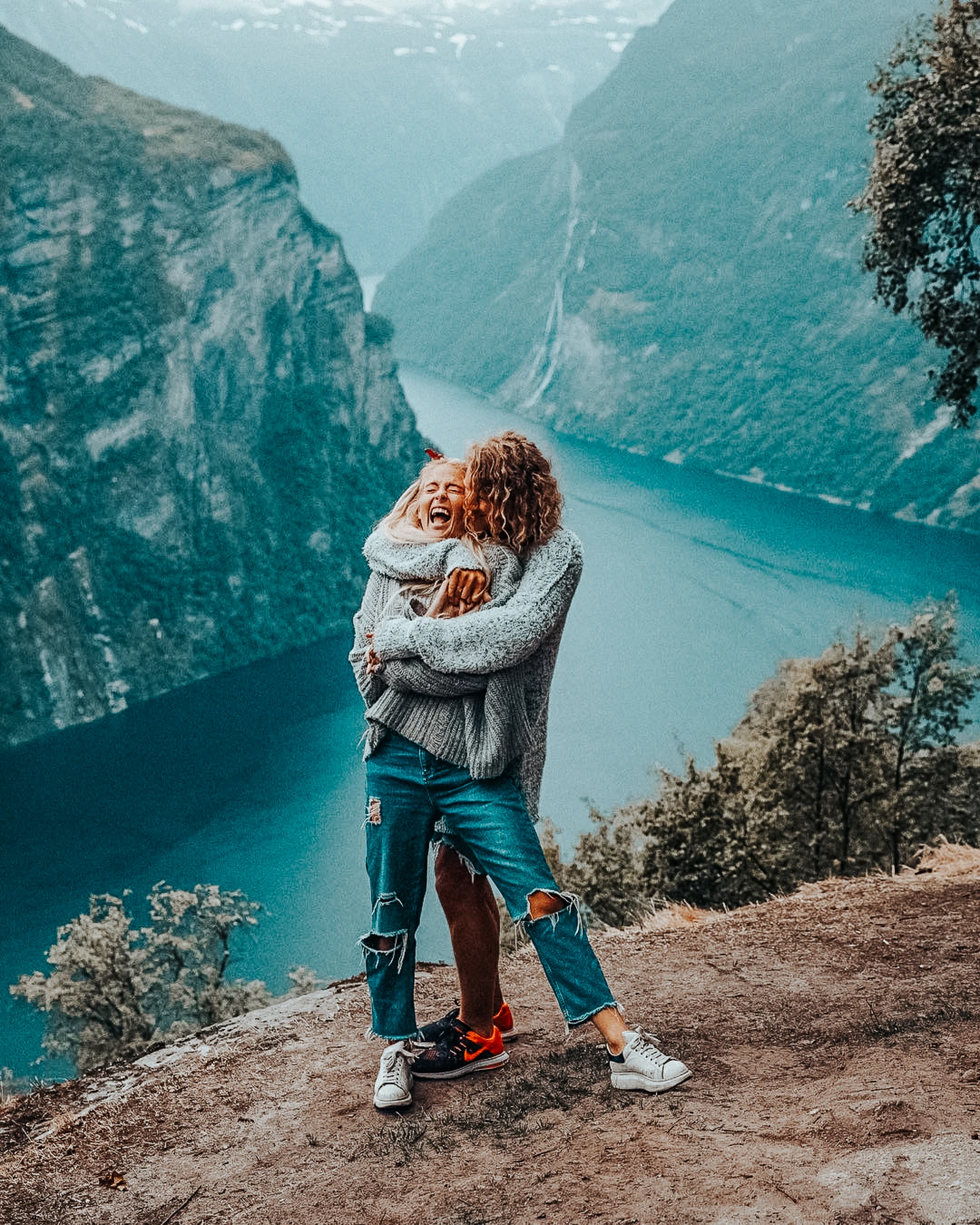 TRAVEL-1-3
